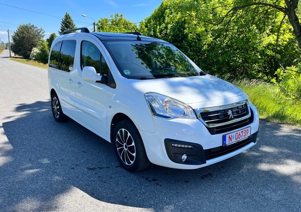 Peugeot Partner cena 39900 przebieg: 75000, rok produkcji 2016 z Pogorzela małe 121
